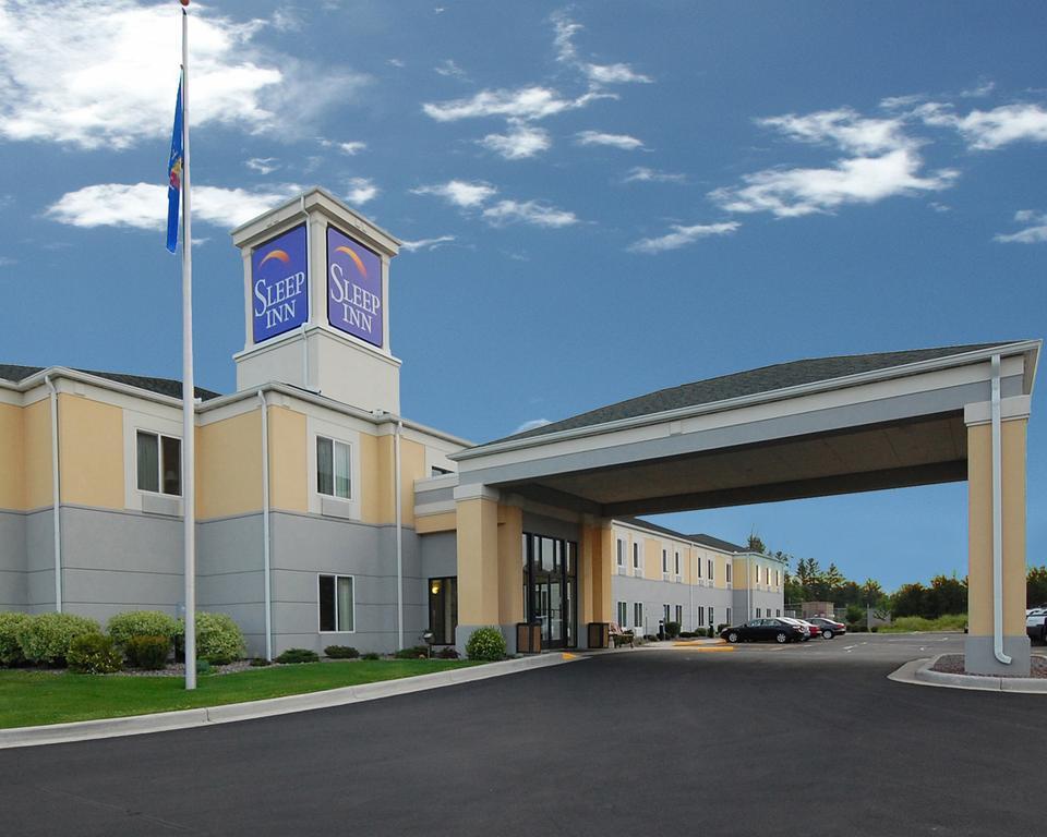 Sleep Inn & Suites Wisconsin Rapids Exterior photo