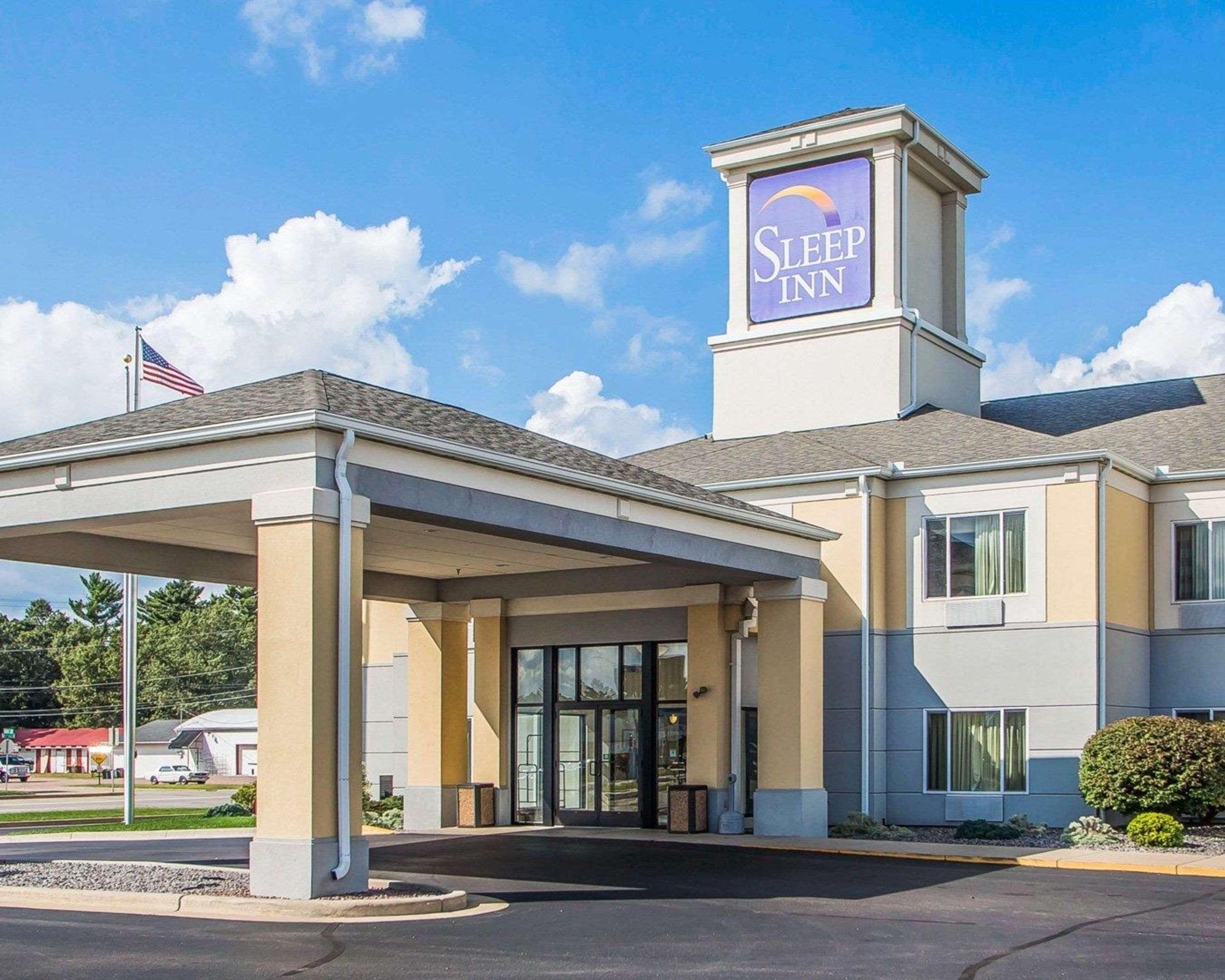 Sleep Inn & Suites Wisconsin Rapids Exterior photo